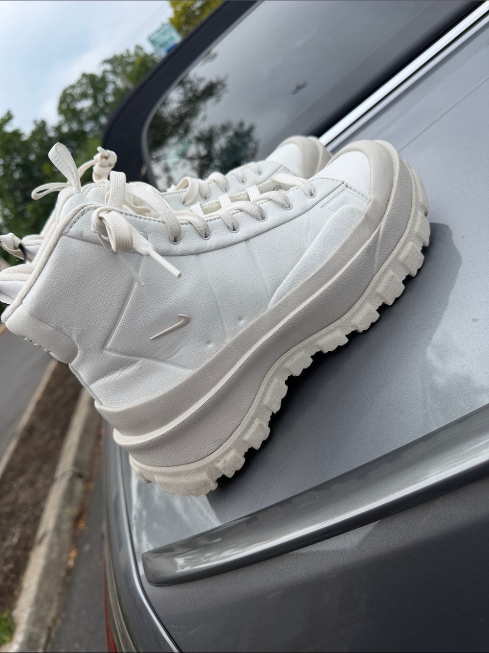 Nike Women’s White Lace-Up Platform Hiking Boots